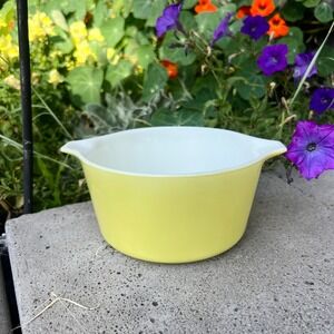 Vintage 1‎ Qt Pyrex 473 Casserole Dish Bowl Ovenware NO LID Yellow White 60s